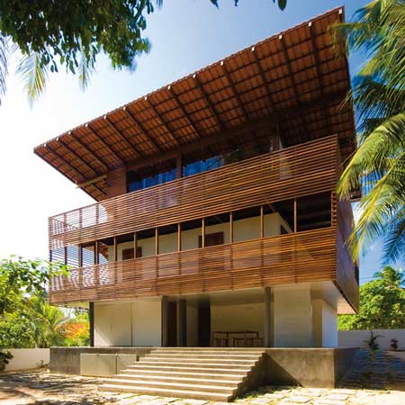 Casa Tropical by Camarim Architects