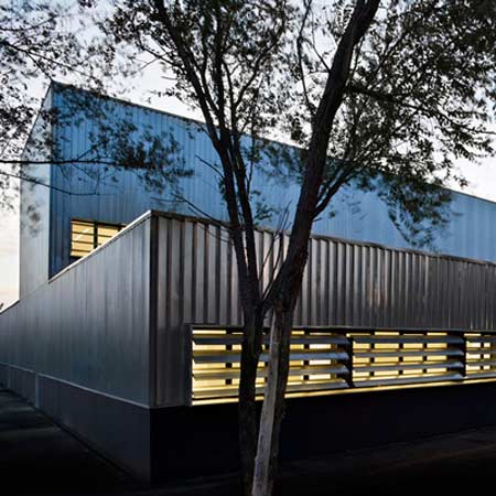 CAP Salt 2 health centre by BAAS Architects
