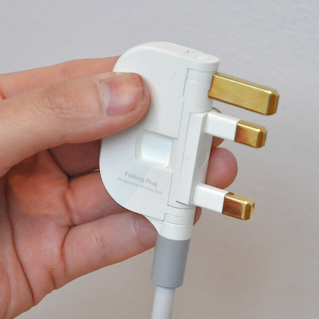 Folding Plug by Min-Kyu Choi
