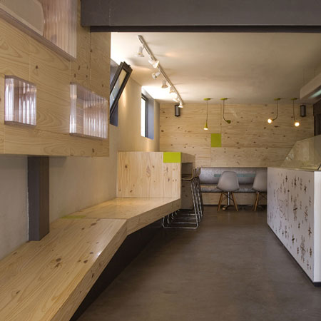 Leggenada Ice Cream and Yogurt by SO Architecture