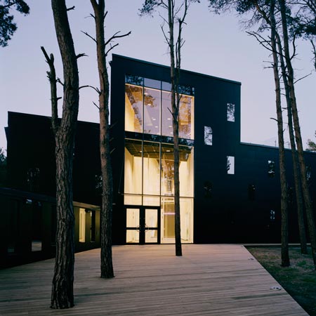 Mirage by Kjellgren Kaminsky Architects