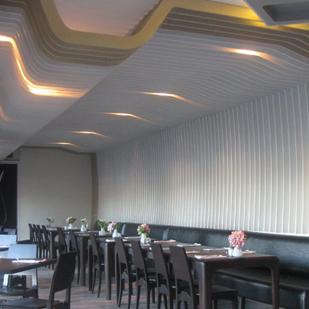 İzz cafe and restaurant by Uğur Köse and Batu Palmer