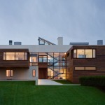 Southampton Beach House by Alexander Gorlin