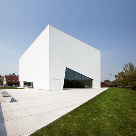 Community Centre by Dierendonck Blancke