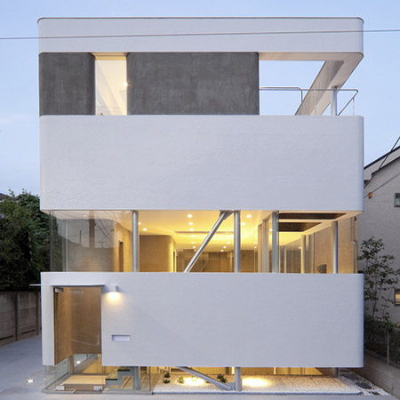 Plastic Moon by Norisada Maeda Atelier