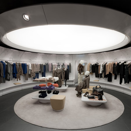 Stefanel store by Sybarite