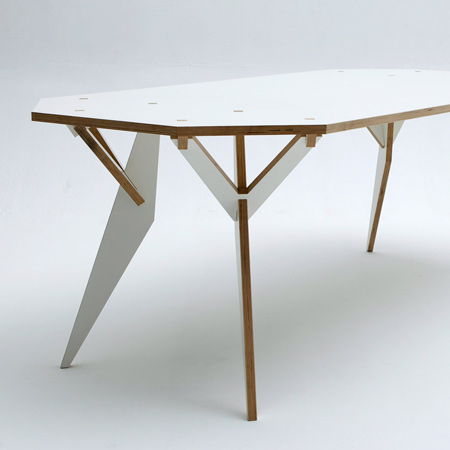 Y Parametric table by Krystian Kwieciński