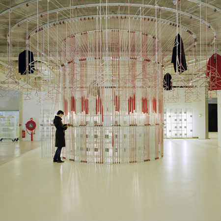Merry-go-round Coat Rack by Studio Wieki Somers wins Dutch Design Awards 2009