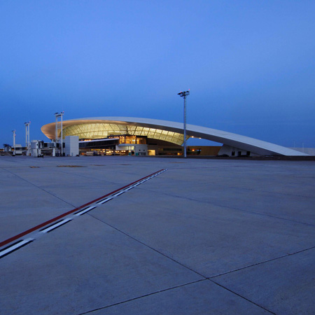 Carrasco International Airport by Rafael Viñoly