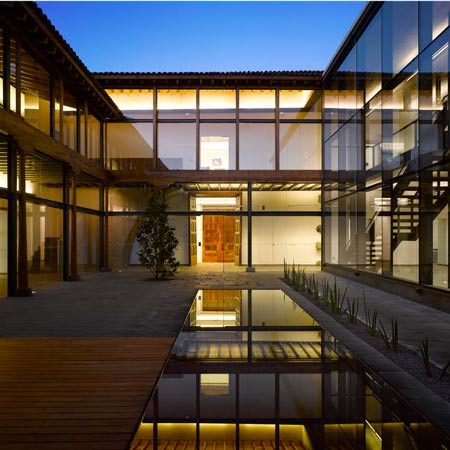 Notary office by Corona y P. Amaral