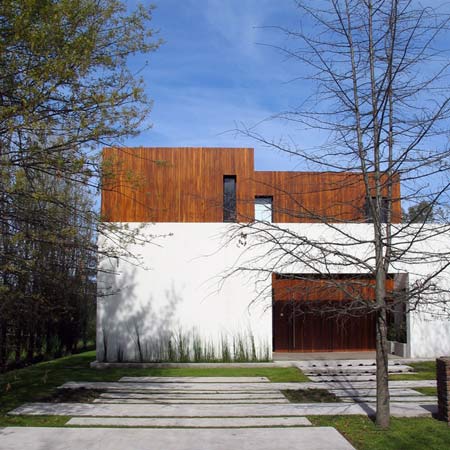 House in Buenos Aires by Guillermo Radovich