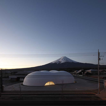 Hoto Fudo by Takeshi Hosaka Architects