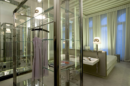 dzn_Palazzina Grassi by Philippe Starck 12