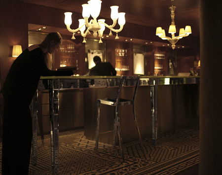 dzn_Palazzina-Grassi-by-Philippe-Starck-37