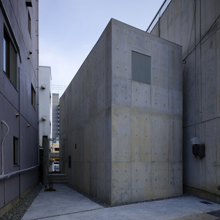 House in Hiro by Suppose Design Office