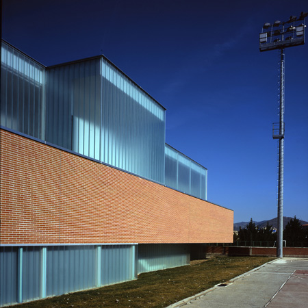 Primary school by Carlos Pereda Iglesias and Óscar Pérez Silanes