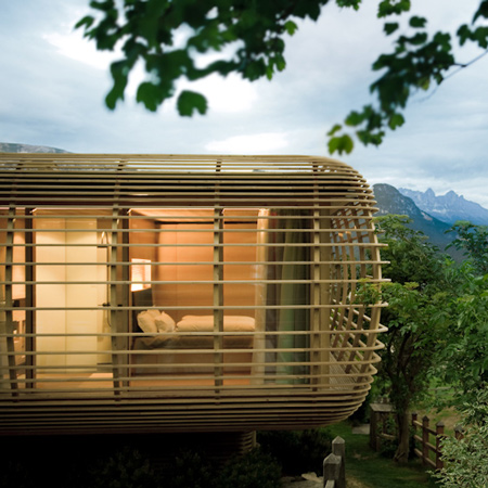 Fincube by Studio Aisslinger
