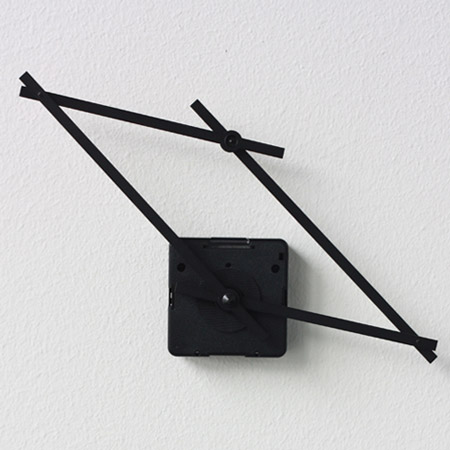 Hand in Hand Clock by Yen-Wen Tseng