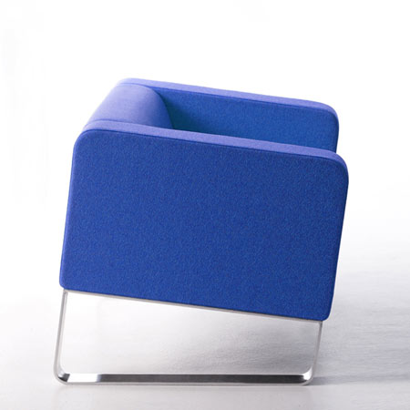 Pisa sofa by Ramei Keum