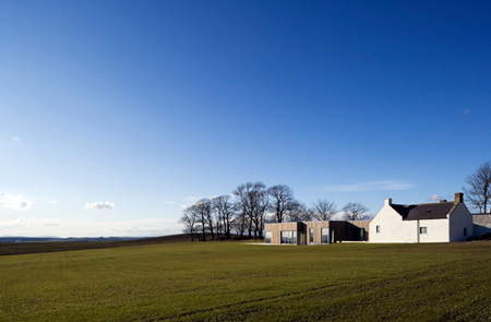 dzn_house_on_a_hill_HOM-0210-0006