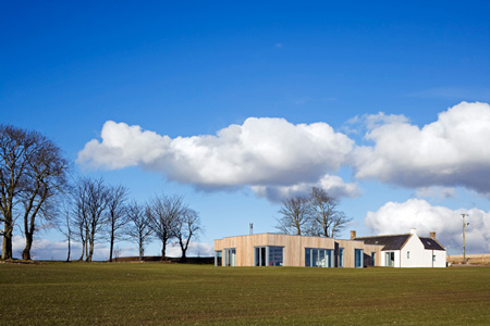 dzn_house_on_a_hill_HOM-0210-0031