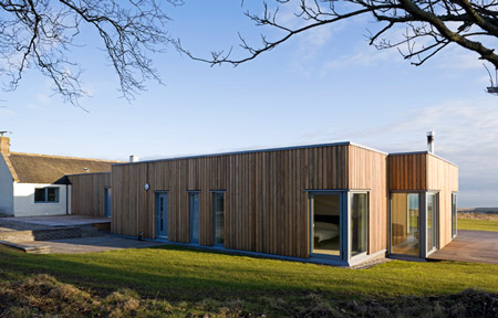 dzn_house_on_a_hill_HOM-0210-0068