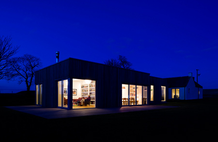 dzn_house_on_a_hill_HOM-0210-0110