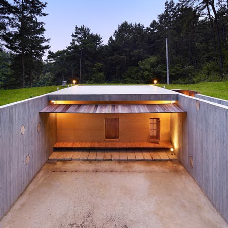 Earth House by BCHO Architects