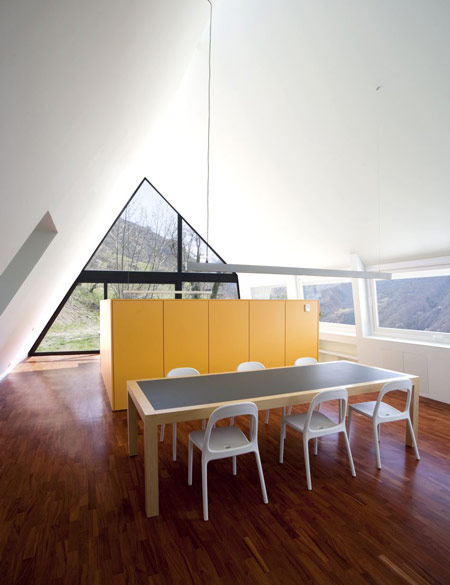 House by Eduardo Cadaval House by Eduardo Cadaval
