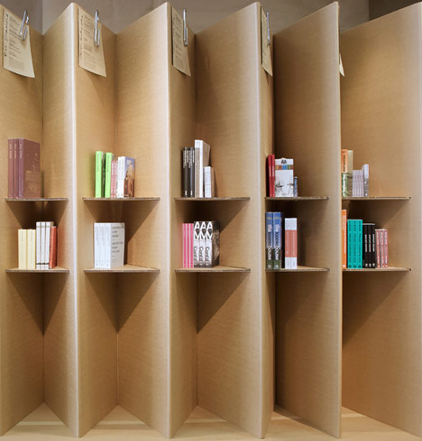 Foldaway Bookshop by Campaign