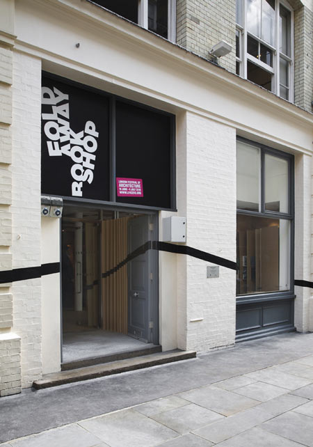 Foldaway Bookshop designed by Campaign Foldaway Bookshop designed by Campaign