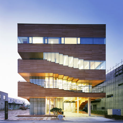 Life and power Press by Unsangdong architects