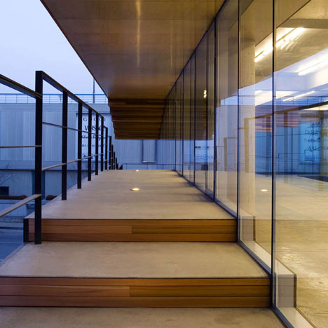 Life and power Press by Unsangdong architects