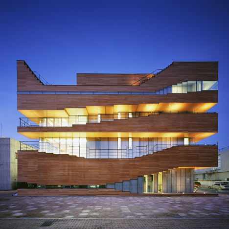 Life and power Press by Unsangdong architects