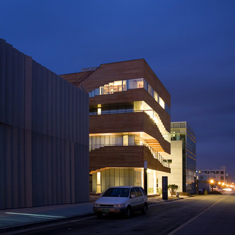 Life and power Press by Unsangdong architects