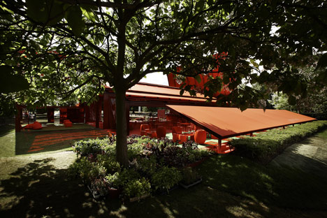 Serpentine Gallery Pavilion by Jean Nouvel photographed by Julien Lanoo Serpentine Gallery Pavilion by Jean Nouvel photographed by Julien Lanoo