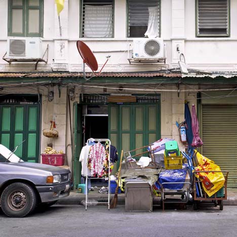 Shophouses – 4 x 8 m Bangkok by Peter Nitsch Shophouses – 4 x 8 m Bangkok by Peter Nitsch