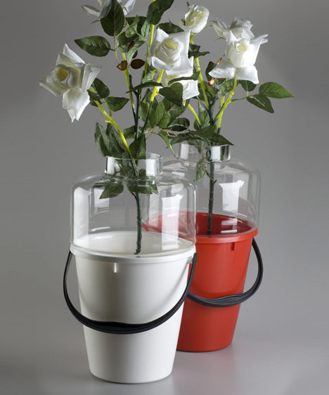 Bucket Vase by Qubus Design studio 