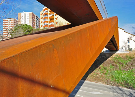 Can Gili Footbridge by Alfa Polaris Can Gili Footbridge by Alfa Polaris