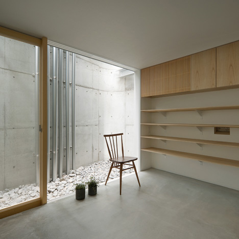 House in Minamimachi3 by Suppose Design Office House in Minamimachi3 by Suppose Design Office