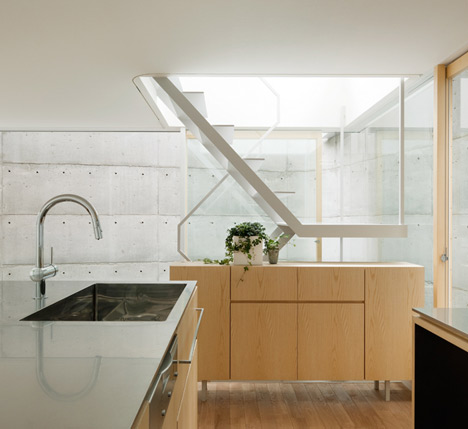 House in Minamimachi3 by Suppose Design Office House in Minamimachi3 by Suppose Design Office