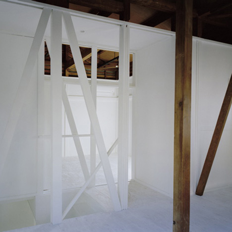 Ivy house by Hiroyuki Miyabe