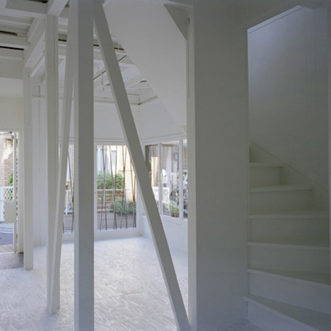 Ivy house by Hiroyuki Miyabe