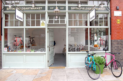 Tokyo Bike store by Emulsion