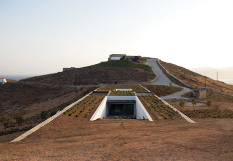 Aloni by Deca Architecture for Oliaros