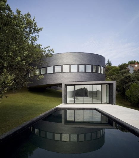 360 House by Subarquitectura