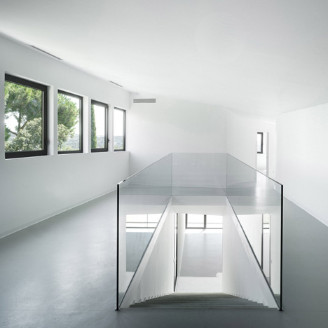 360 House by Subarquitectura