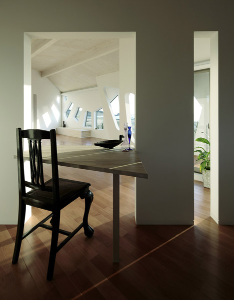 A House Awaiting Death by Eastern Design Office