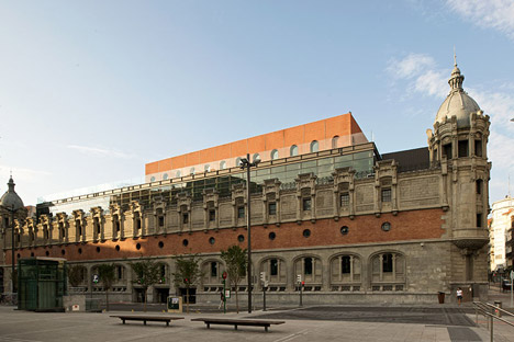 Alhondiga Cultural and Leisure Center by Philippe Starck Alhondiga Cultural and Leisure Center by Philippe Starck