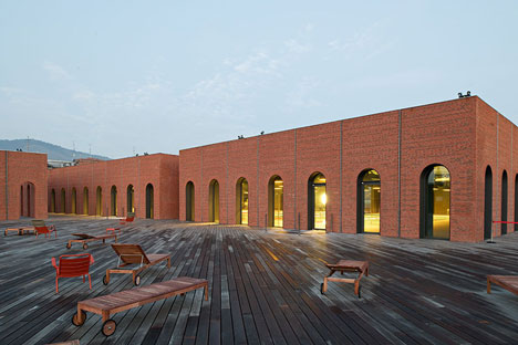 Alhondiga Cultural and Leisure Center by Philippe Starck Alhondiga Cultural and Leisure Center by Philippe Starck